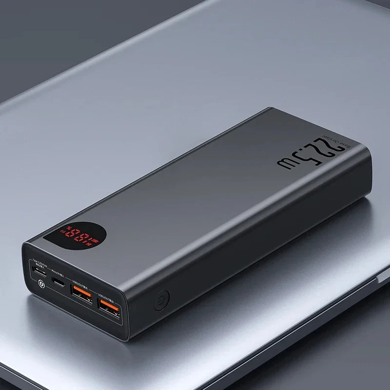 Baseus Powerbank mit 10000 mAh oder 20000 mAh und 22,5 W Schnellladefunktion, kompatibel mit allen Smartphones